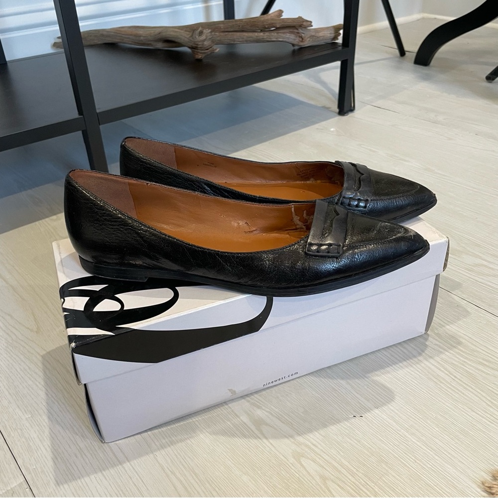 Nine West pointed mules 7.5 black flat